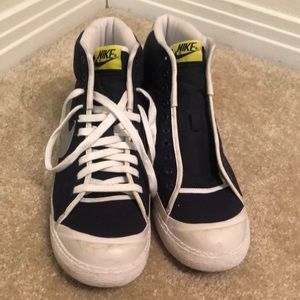 Nike hi top sb
